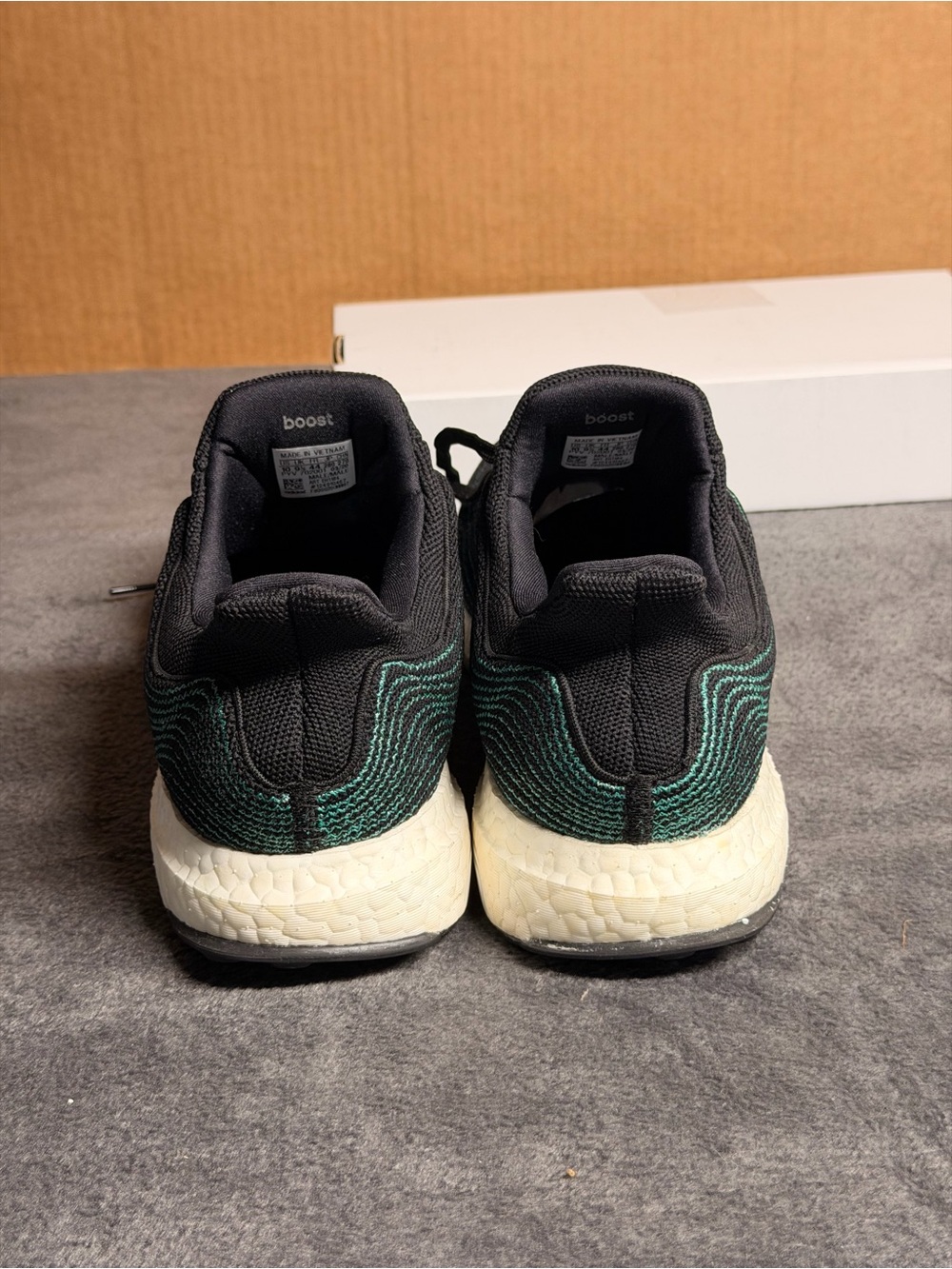 Adidas UltraBoost DNA Parley Core Black Blue Spirit Wave Men Size - Picture 3 of 11